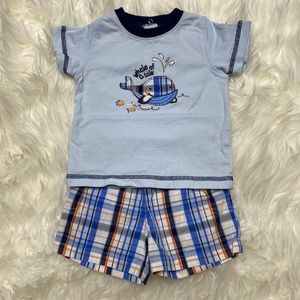 3/$30! Carter’s Boys 2 piece whale outfit size 6 months